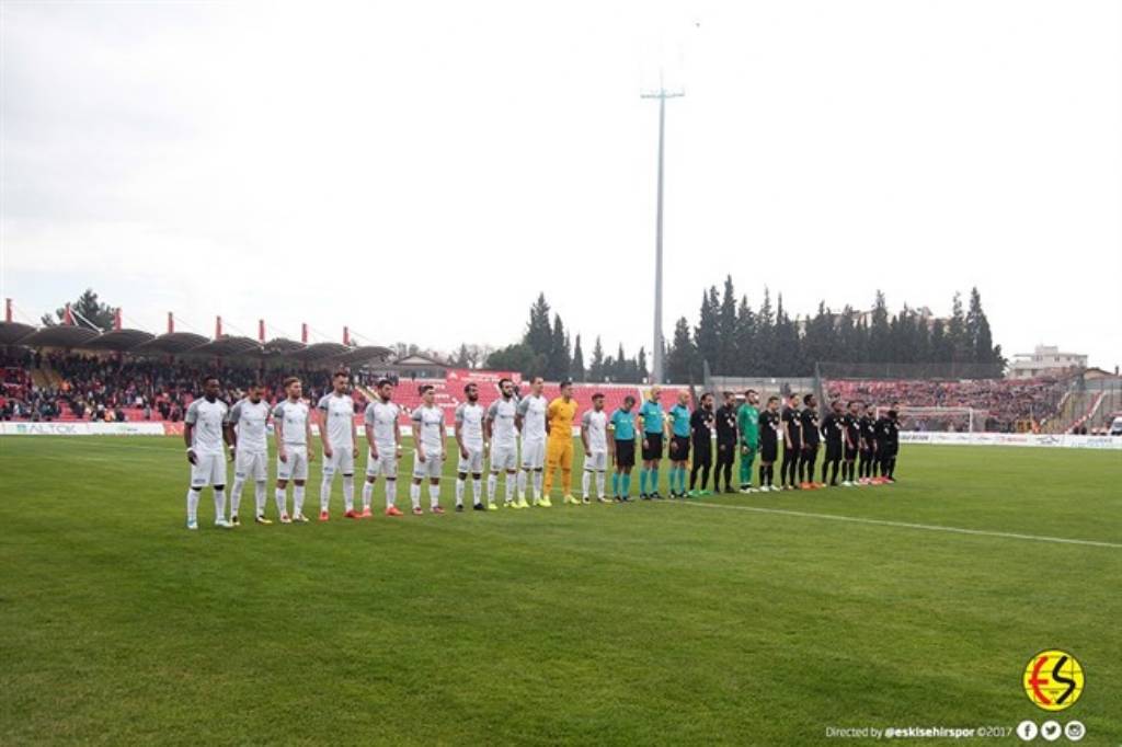 TFF 1. Lig 12. hafta maçında Eskişehirspor, Balıkesirspor Baltok’u deplasmanda 3-2 yendi. 