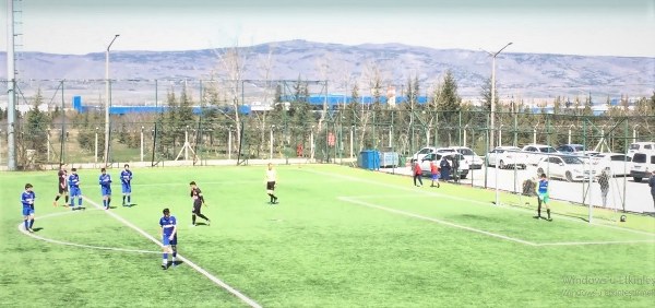 Penaltıyı kullanan Eskişehirsporlu U-15 Milli Takım Futbolcusu Buğra Çağlıyan, topu bilerek kalenin sağından dışarı attı. Fair-Play örneği gösteren Çağlıyan, rahip takım oyuncuları tarafından da büyük alkış aldı. 