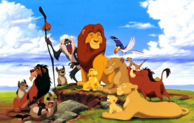 Aslan Kral (Lion King) filmi ilk olarak Ormanın Kralı (King of the Jungle) ismi ile ortaya çıkacaktı. Ancak daha sonra aslanların ormanda yaşamadığı gerçeği öğrenilince bu isimden de vazgeçildi.