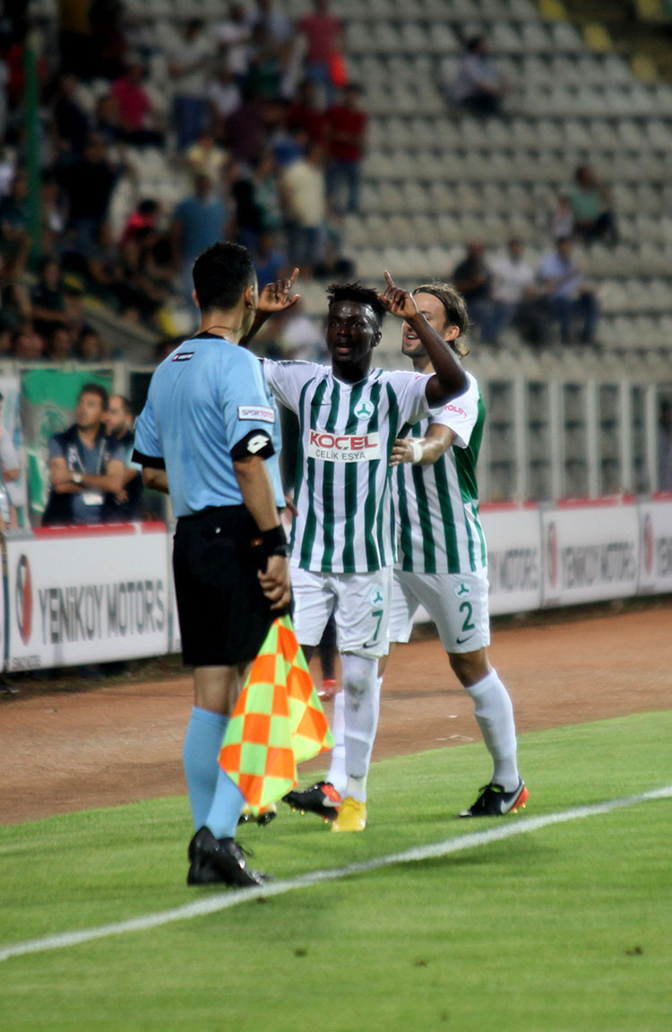 Spor Toto 1. Lig’in 1. haftasında Eskişehirspor, Giresunspor'a 3-1 mağlup oldu. 