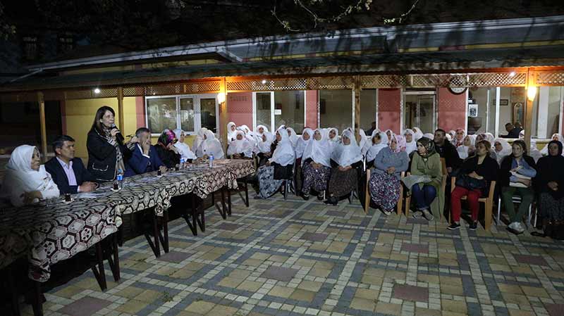 Eskişehir Milletvekili ve AK Parti MKYK Üyesi Prof. Dr. Emine Nur Günay, "Yeni sistem ile beraber halkımızın ihtiyaçlarına yönelik çalışmalarımız hız kazanacak. Çiftçimiz, üreticimiz kazanacak, girişimcimizin önü açılacak, iş dünyası kazanacak, Türkiye kazanacak." dedi. 