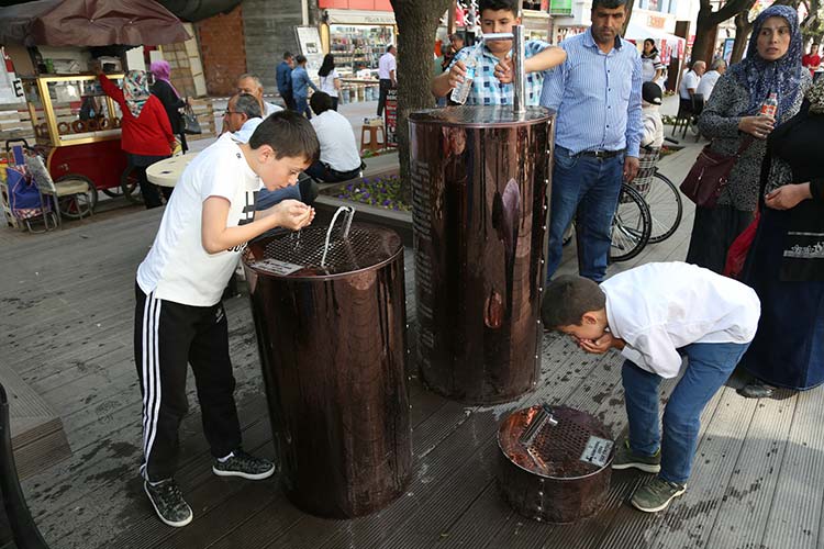 Odunpazarı Belediyesi tarafından gerçekleştirilen “Hamamyolu Park ve Meydan Düzenleme Projesi” ile Hamamyolu, Eskişehir’in yeni cazibe merkezi haline geldi.