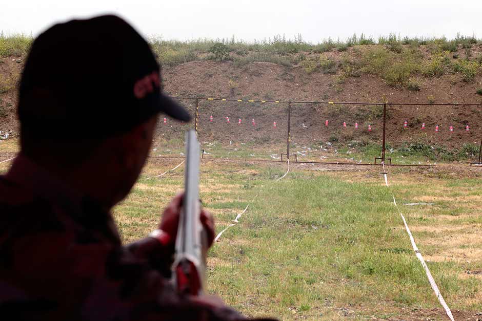 Avcıları canlıdan cansız hedefe yöneltmek için Eskişehir Gençlik Hizmetleri ve Spor İl Müdürlüğü ile ortaklaşa proje başlatan Tepebaşı Avcılık ve Atıcılık Spor Kulübü, lisans çıkardığı 30 avcıyı atıcılık sporuna kazandırdı.