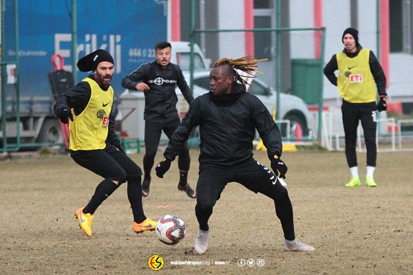 İşte İbrahim Sissoko'nun yeni saç sitili...