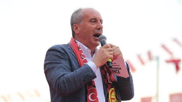 Cumhurbaşkanı Adayı Muharrem İnce Eskişehir'e geldi, büyük bir kalabalığa seslenirken "bu kadar miting yaptım, böylesini görmedim" diyerek söze başladı. İnce, "termik santrali seçilirsem yaptırmayacağım. Eskişehir'e tarifeli uçak seferi getireceğim. Eskişehir'i Gemlik'e tren yoluyla bağlayacağım" diye konuştu.