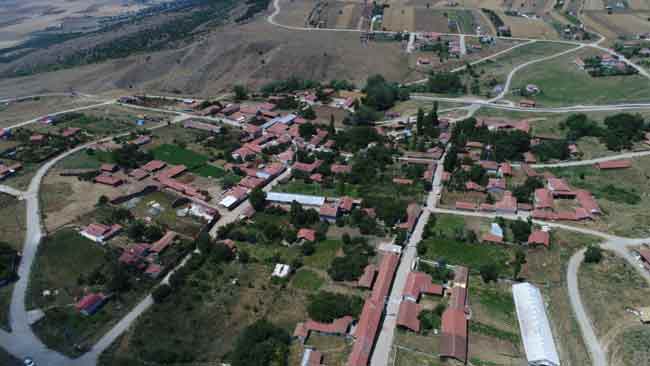 Deprem anını anlatan Hacı Nizamettin Özbay, “Sabahleyin 05.20 gibi namazı kıldım tespih çekiyordum...