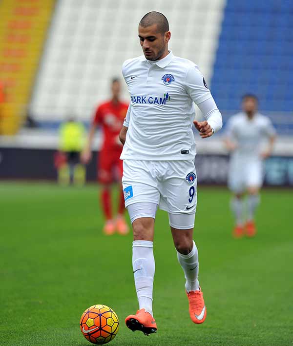 Spor Toto Süper Lig'de 22. hafta maçında Kasımpaşa kendi sahasında ligde kalma mücadelesi veren Eskişehirspor'u 2-1 yendi.