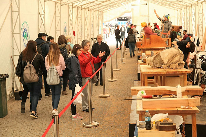 Odunpazarı Belediyesi, 3’üncü Ahşap Heykel Festivali ve 5’inci Cam Festivali kapsamında fidan dikim etkinliği ve Mehmet Erdem Konseri düzenledi. 