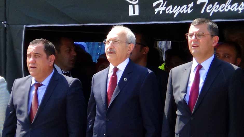 Cumhuriyet Halk Partisi (CHP) Genel Başkanı Kemal Kılıçdaroğlu, Büyük Taarruzun kazanıldığı topraklar olan Kütahya'nın Dumlupınar ilçesinde, 30 Ağustos Zafer Bayramı etkinliklerine katıldı.