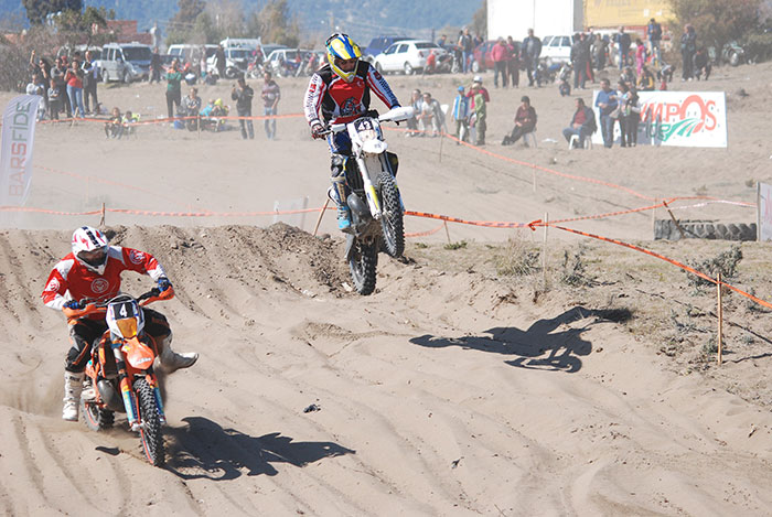 Antalya’nın Kumluca ilçesinde düzenlenen Türkiye'nin ilk Kum Enduro yarışları tamamlandı. 