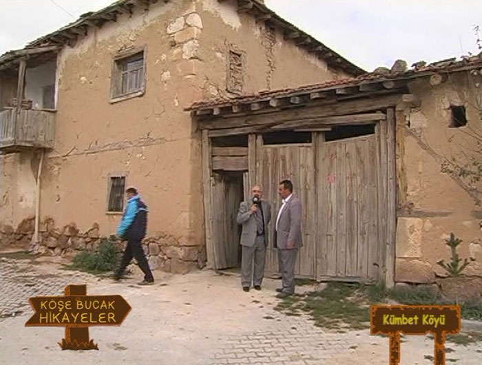 Geçmişi Frigler’e kadar uzanan Kümbet, Battalgazi’nin silah arkadaşı Himmet Baba Türbesi’ne de ev sahipliği yapıyor. Aslanlı Mabet’in de aralarında olduğu pek çok değere sahip Kümbet, keşfedilmeyi bekliyor.