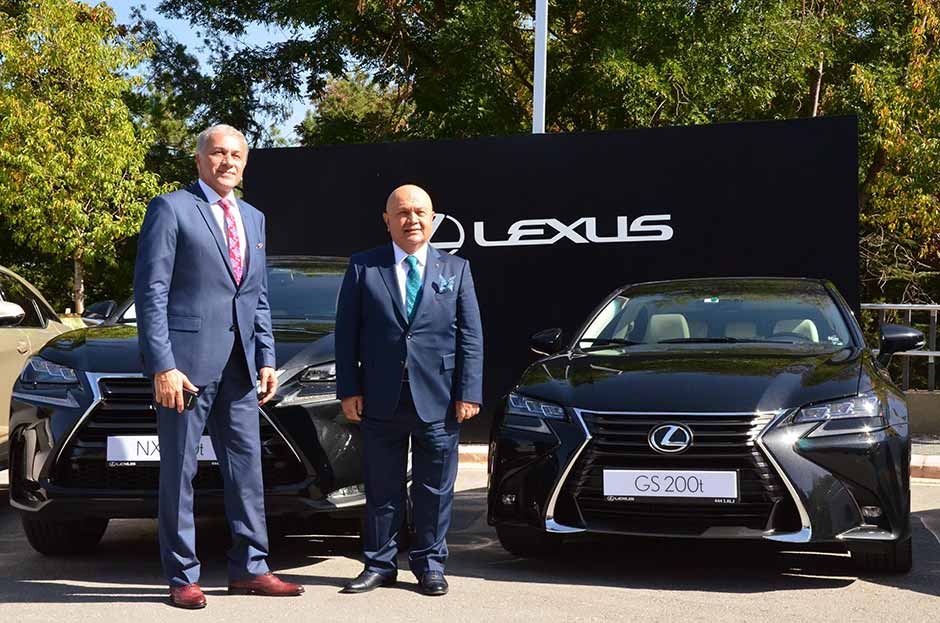 Türkiye pazarına 2016'nın Mart ayında İstanbul’da açtığı ilk showroomu ile giriş yapan Lexus, sunduğu hizmetlerle kısa sürede farkını ortaya koyarak, lüksün tanımını değiştirmeye devam ediyor. Lexus, şimdi ise bu ayrıcalığı gerçekleştirilen özel bir etkinlikle Eskişehirlilerle buluşturdu.