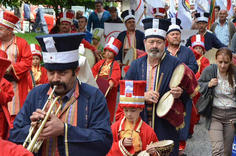 MEHTER EŞLİĞİNDE AHİLİK YÜRÜYÜŞÜ