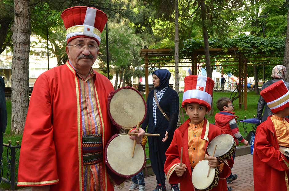 MEHTER EŞLİĞİNDE AHİLİK YÜRÜYÜŞÜ