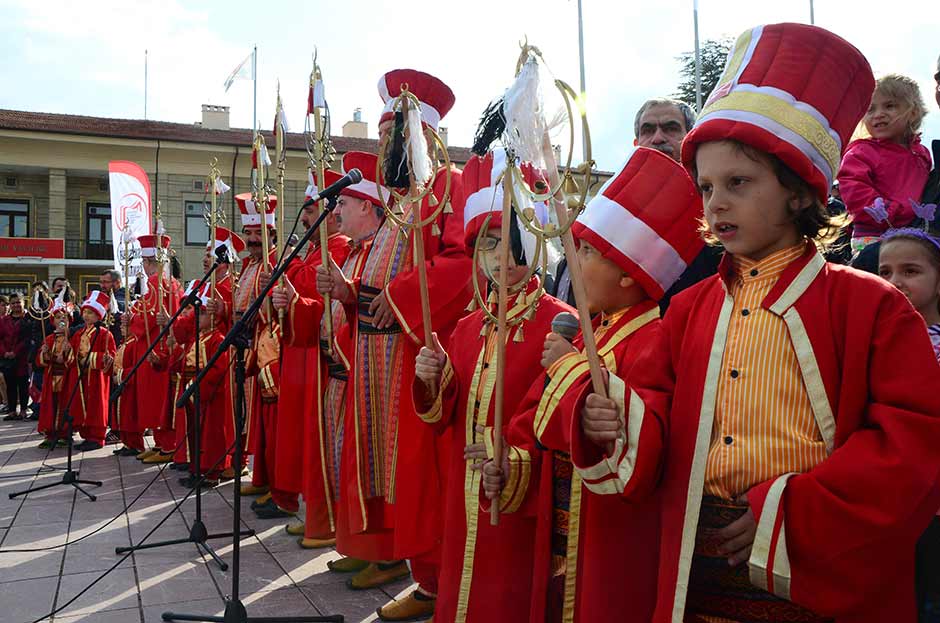 MEHTER EŞLİĞİNDE AHİLİK YÜRÜYÜŞÜ