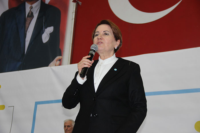 İYİ Parti Genel Başkanı Meral Akşener, partisinin Eskişehir’deki İl Başkanlığı açılışına katıldı, bazı ziyaretlerde bulundu.