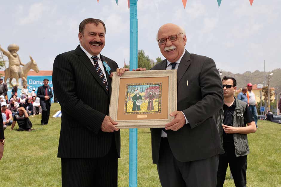 Kültür ve Turizm Bakanı Nabi Avcı, "Nasreddin Hoca gerçekten Anadolu hikmetinin en önemli temsilcilerinden biri. Onu herhangi bir mizah figürü gibi algılamak çok yanlış ve haksız bir değerlendirme olur." dedi.
