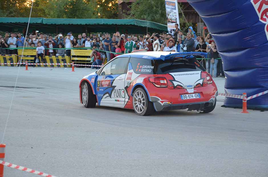 Eskişehir Otomobil Sporları Kulübü (ESOK) tarafından organize edilen ve bu yıl Avrupa Ralli Kupası'na aday olan Eskişehir Rallisi tüm hızıyla devam ediyor. 