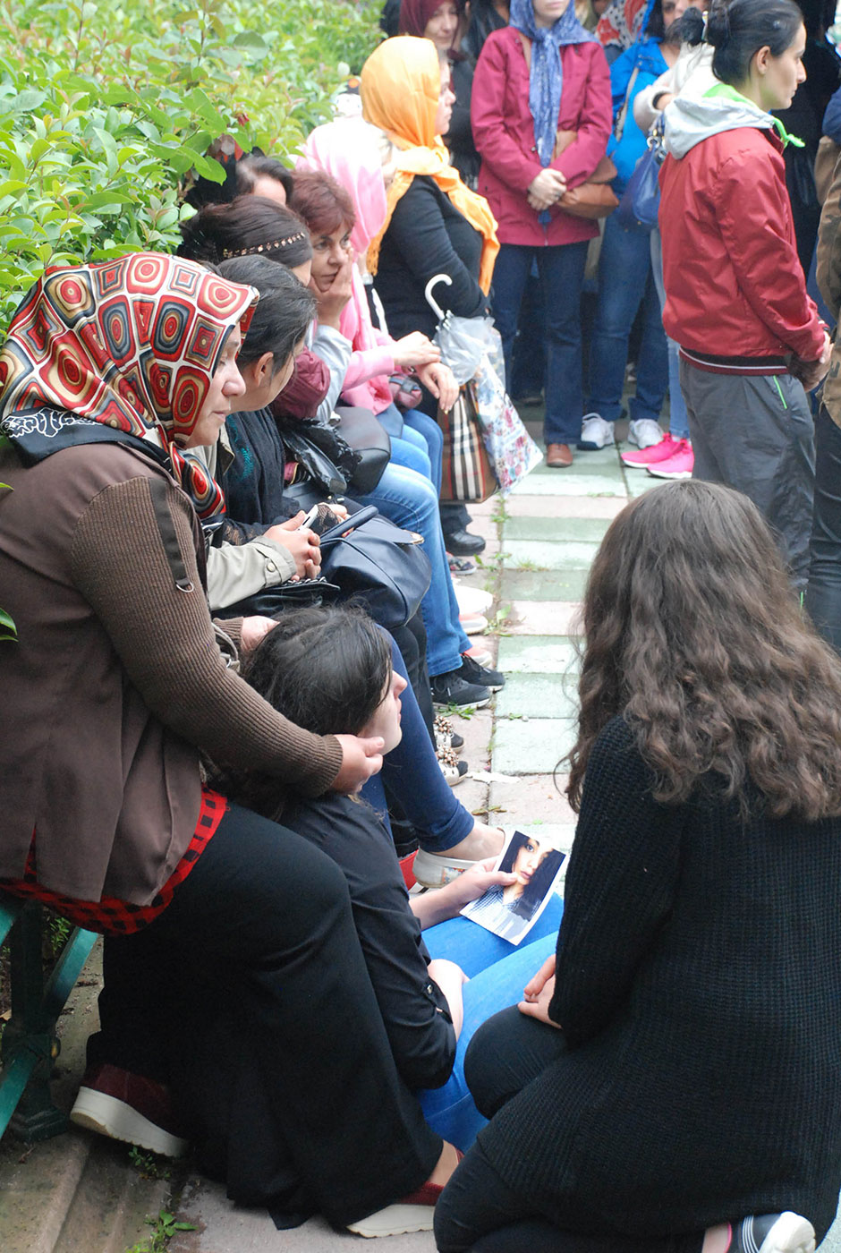 Kocaeli’nin İzmit ilçesinde, birlikte yaşadığı babası Erdal Günlü tarafından iftar sonrası silahla vurularak öldürülen Rana Günlü’nün cenazesi Eskişehir'de Reşadiye Camaiinde kılınan ikindi namazını müteakip Asri Mezarlığa defnedildi.