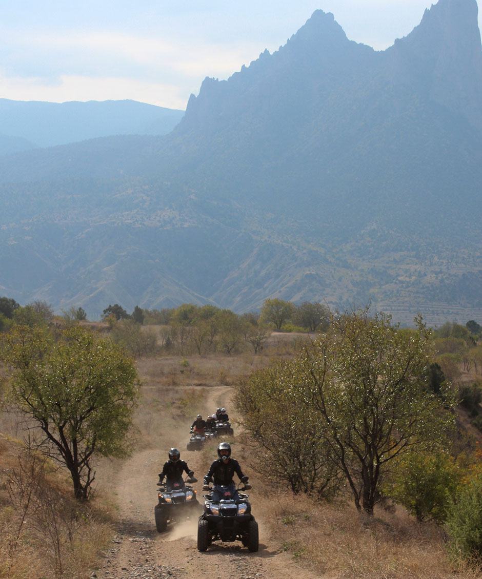 Eskişehir Sarıcakaya Belediyesi tarafından hazırlanan ve Bursa Eskişehir Bilecik Kütahya Kalkınma Ajansı (BEBKA) tarafından onaylanan ‘ATV Motor Safari ve Paintball Merkezi Projesi’nin açılış töreni gerçekleştirildi. 