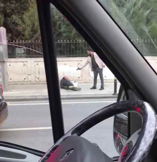 Saldırı sonrası ihbar üzerine olay yerine gelen polis ekipleri çevre güvenliğini aldıktan sonra silahlı saldırganı yakalamak için çalışma başlattı. Bacağından vurulan Abdul Selam S. nin ise sağlık durumunun iyi olduğu öğrenildi.