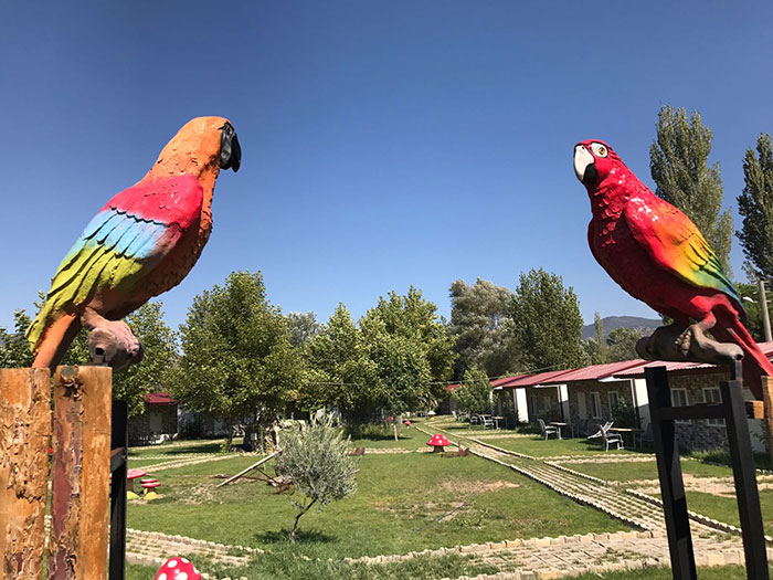 Yakın Yerler’in son durağı turizmden ekmek yemeye başlayan Sarıcakaya oldu. Her gittiğimde beni şaşırtan ilçede yine şaşırtıcı ve keyifli bir gün geçirdim. Cihan Yıldırım / YAKIN YERLER