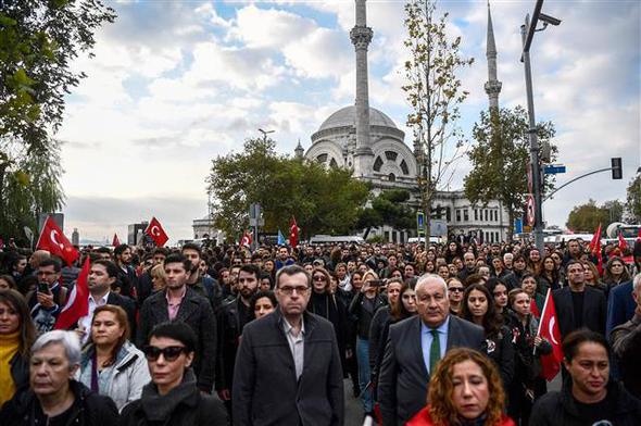 Ulu Önder Mustafa Kemal Atatürk, ölümünün 79’uncu yılında anılıyor. Yabancı ajanslar da dünyaya Türkiye'den çok sayıda fotoğraf geçti. (Hürriyet)