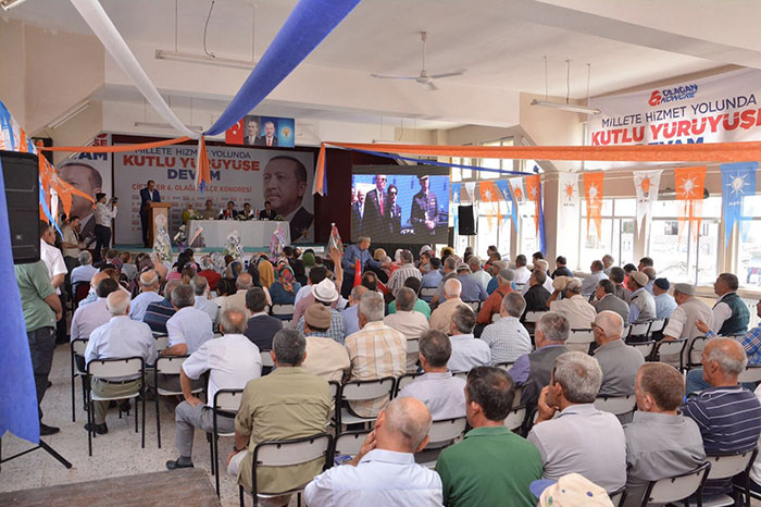 AK Parti Çifteler İlçe Teşkilatı 6’ıncı Olağan Kongresi’nde yeni İlçe Başkanı Mustafa Yeşil oldu. 