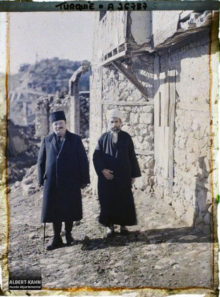 Bilecik'in Kurtuluş Savaşıyla Yunan işgalinden kurtulmasının akabinde Fransız banker Albert Kahn'in Türkiye'ye gönderdiği fotoğrafçı Frederic Gadmer tarafından 1922 yılında çekilen resimleri Albert Kahn Koleksiyonları sitesinde yayınladı. 