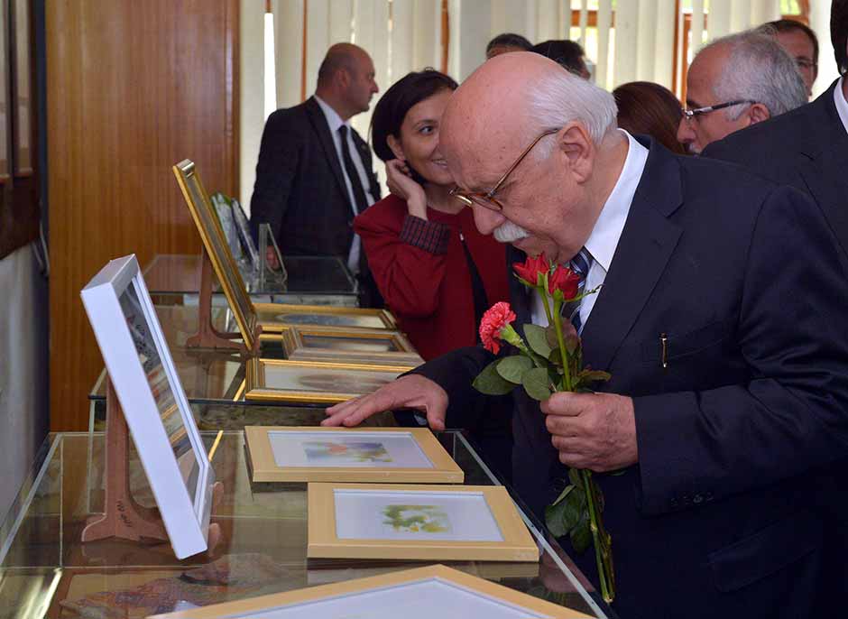 Milli Eğitim Bakanı Prof. Dr. Nabi Avcı, Eskişehir’de her yıl düzenlenen Yunus Emre’yi Anma Kültür ve Sanat Haftası kapsamındaki ‘Yunus Emre’nin Kabri’ni Ziyaret ve Anma Töreni’ne katıldı. 