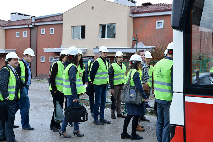 Tepebaşı Belediyesi’nin Akıllı Kentsel dönüşümün hızlandırılmasında yeni bir model olan “Remourban-Akıllı Şehir Projesi” 6. Teknik Toplantısı kapsamında Eskişehir’de bulunan yurt dışından iş ortakları, projeyi yerinde gördü. 