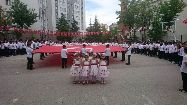 19 Mayıs Atatürk'ü Anma, Gençlik ve Spor Bayramı tüm yurtta coşkuyla kutlandı.