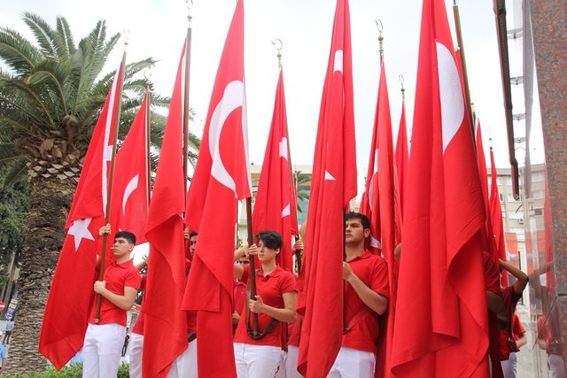 19 Mayıs Atatürk'ü Anma, Gençlik ve Spor Bayramı tüm yurtta coşkuyla kutlandı.