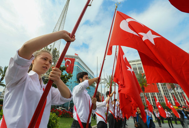 19 Mayıs Atatürk'ü Anma, Gençlik ve Spor Bayramı tüm yurtta coşkuyla kutlandı.