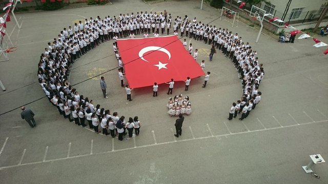 19 Mayıs Atatürk'ü Anma, Gençlik ve Spor Bayramı tüm yurtta coşkuyla kutlandı.