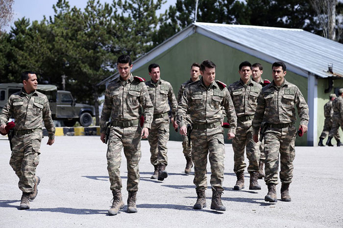 'Savaşçı' dizisinde 'Yüzbaşı Kağan Bozok' rolüyle seyirci karşısına çıkan Berk Oktay, samimi açıklamalarda bulundu. 