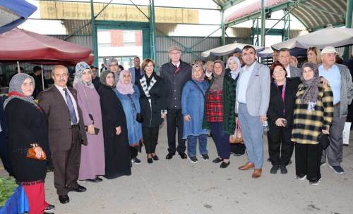 Ayşe Ünlüce ve Kazım Kurt Gündoğdu Mahallesi’nde esnafı dinledi