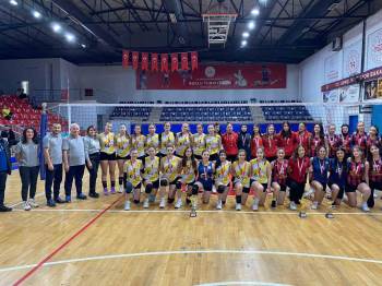 Düzce 1907 Spor Kulübü, voleybol şampiyonluğunu elde etti