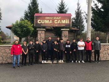 Düzce'deki 14. Yüzyıl Eseri Karaçalı Orhangazi Camisi Öğrencilerle Buluştu