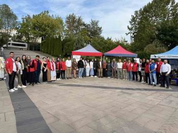 Düzce Üniversitesi'nde Öğrencilere Renkli Etkinlikler