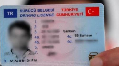 Ehliyette yeni dönem… Sürücüler dikkat: Zaman daralıyor! Yenilemeyen ceza yiyecek