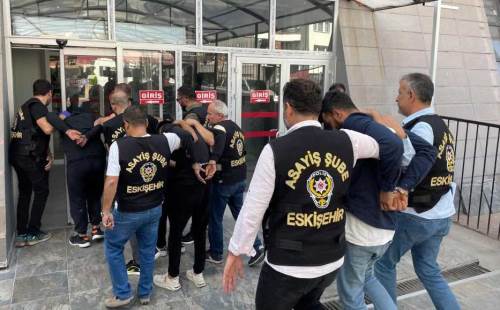 Eskişehir'de asker eğlencesini kaosa dönüştürenler adliyede