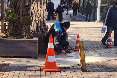 Eskişehir'de bozulmuş yollar onarılıyor