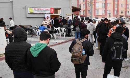 Eskişehir'de hepsi gençler için: Ücretsiz kurslar, yemek ve barınma...