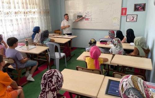 Eskişehir'de teknoloji bağımlılığı çocuklara anlatıldı