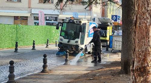 Eskişehir'de temizlik çalışmaları hız kesmiyor