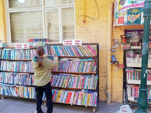 Eskişehir'deki bir kitapçı kampanya yaptı