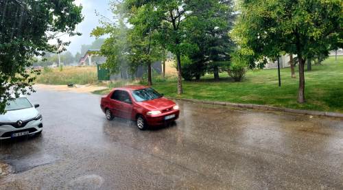 Eskişehir'e yaz günü dolu yağdı!