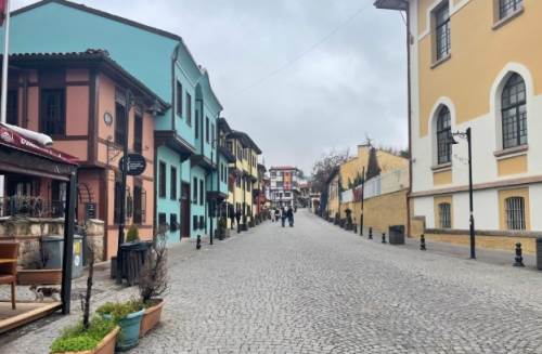 Eskişehir'in merkezi adeta boş kaldı...