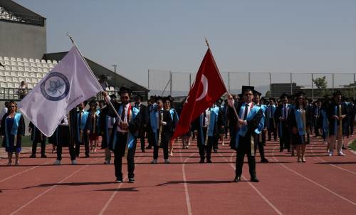 Eskişehir Osmangazi Üniversitesi Tıp Fakültesinde mezuniyet heyecanı